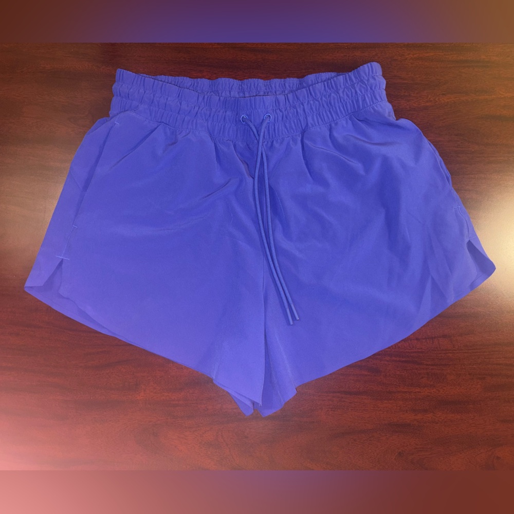 Women’s Athleta Shorts; small